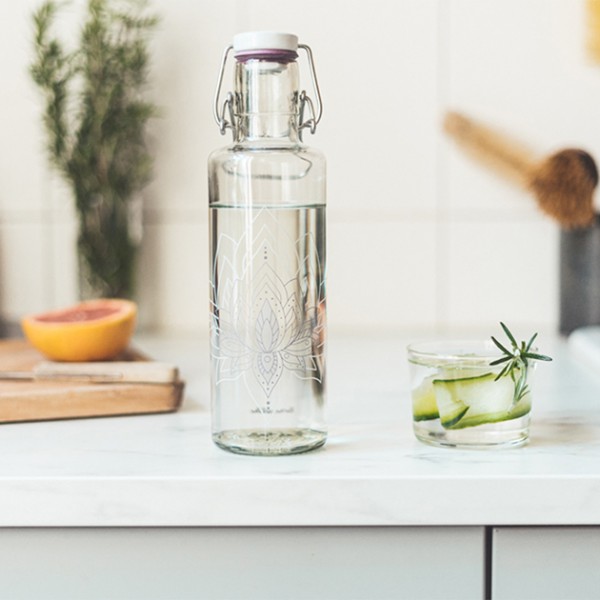 Soulbottles Trinkflasche Just Breathe nachhaltig plastikfrei Glasflasche sauberes Trinkwasser